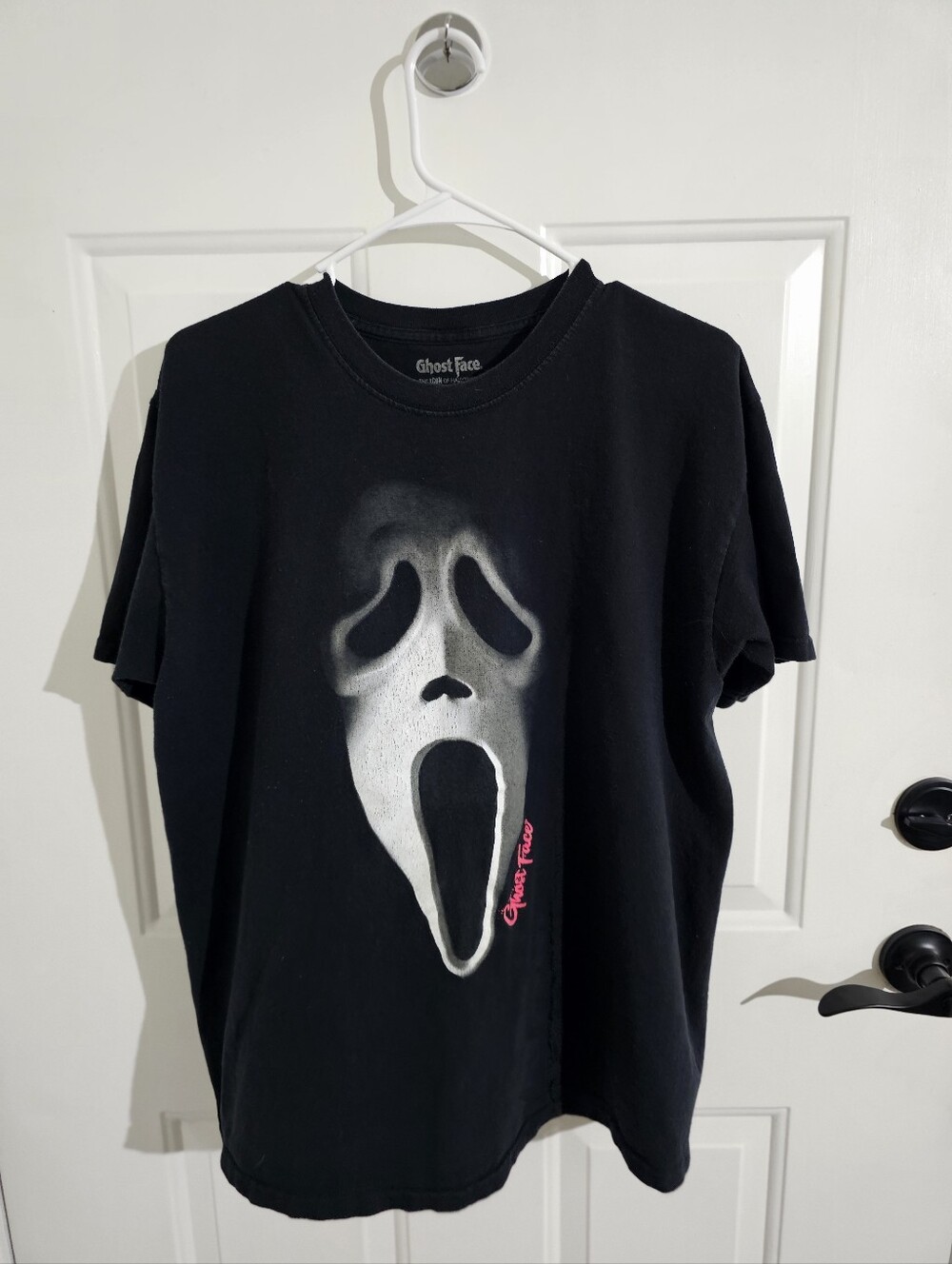 Ghost Face Men’s Short Sleeve Graphic Tee - Black